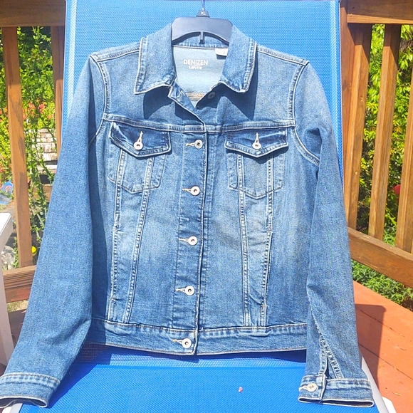 Like New Jean Jacket Denizen By Levis 